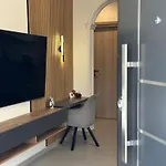 Belair Luxury Living - 'the One Villa' アパート Kardítsa