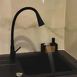 アパート Belair Luxury Living - 'the One Villa' Kardítsa