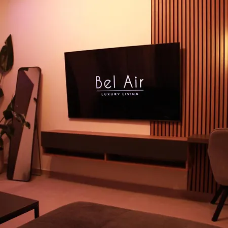 Belair Luxury Living - 'the One Villa' Kardítsa