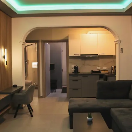 Belair Luxury Living - 'the One Villa' * Kardítsa