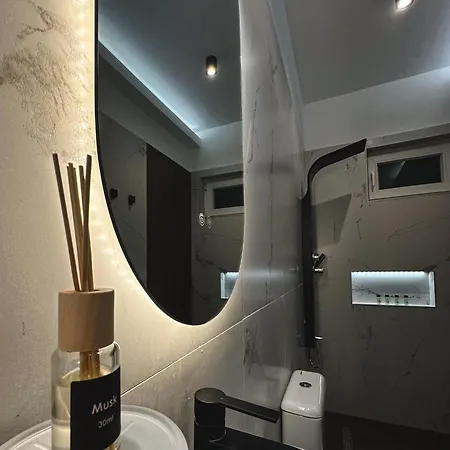 Belair Luxury Living - 'the One Villa' * Kardítsa