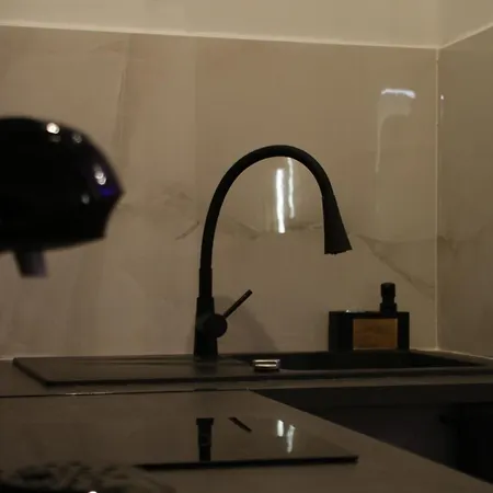 Belair Luxury Living - 'the One Villa' *